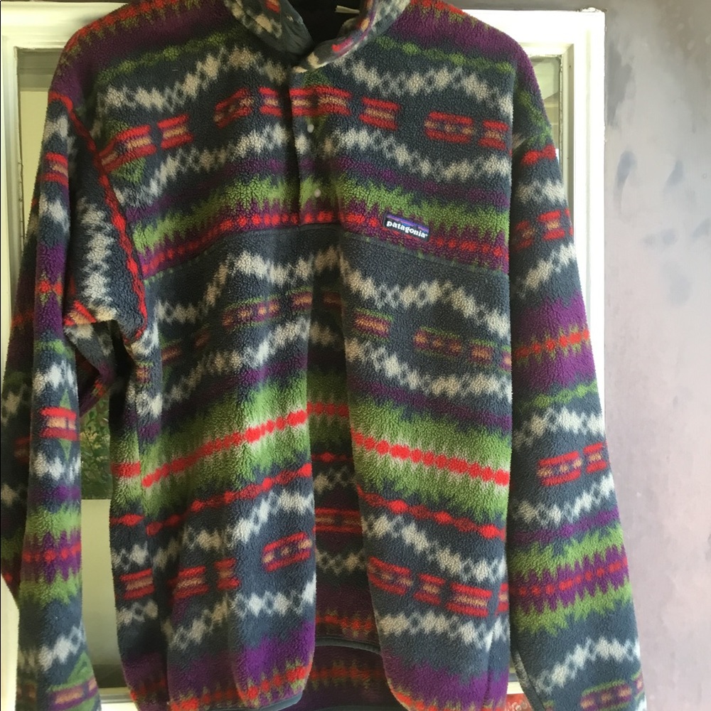 Patagonia Pull-over. Soft and snuggly! S Medium